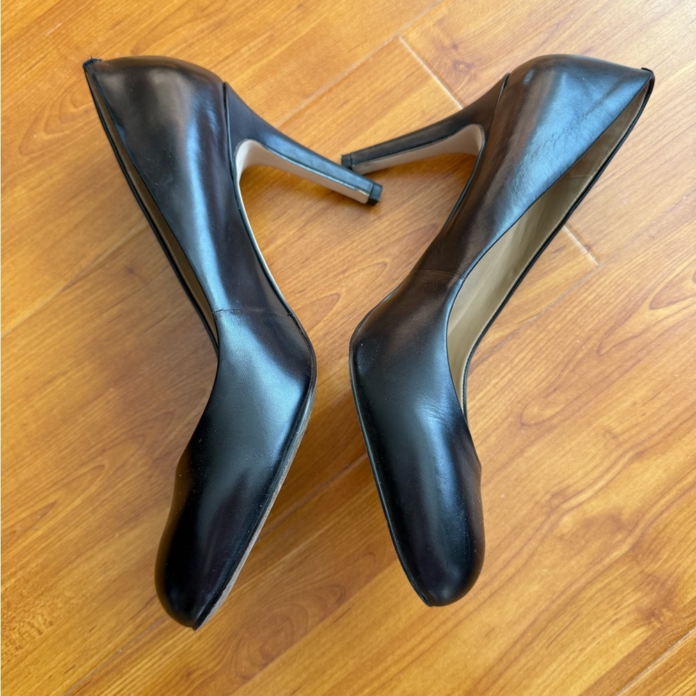 Sleek Black High Heel Pumps